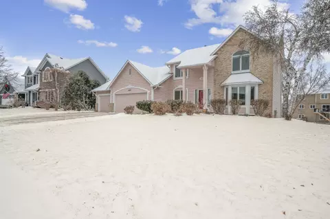 14189 Flagstone Trl, Apple Valley, MN 55124