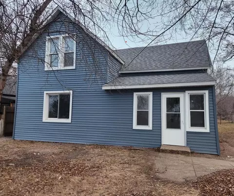 918 5th St NE, Little Falls, MN 56345