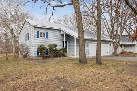 1053 1st Ave N, Sauk Rapids, MN 56379