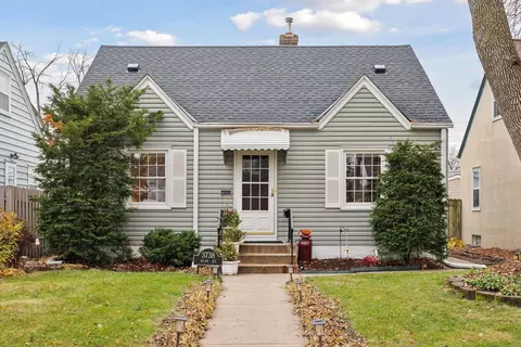 3738 Major Ave N, Robbinsdale, MN 55422