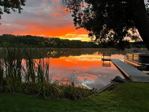 6988 W Shadow Lake Dr, Circle Pines, MN 55014
