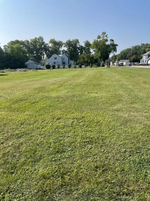 1016 6th St, Clarkfield, MN 56223