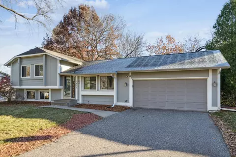 7670 Berkshire Way, Maple Grove, MN 55311