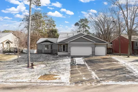 9734 River Forest Dr, Monticello, MN 55362