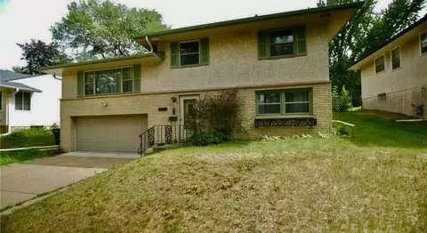 2218 Upper Afton Rd E, Saint Paul, MN 55119