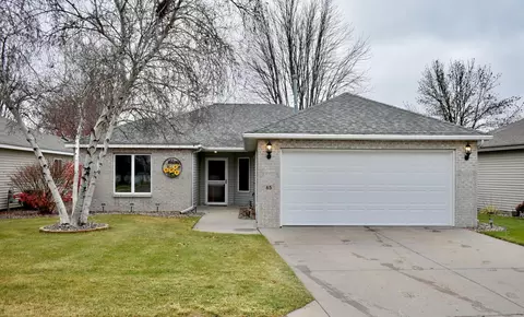 65 Willow Creek Dr, Waite Park, MN 56387