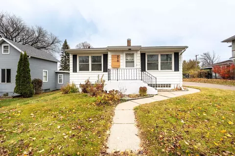 315 E Vernon Ave, Fergus Falls, MN 56537
