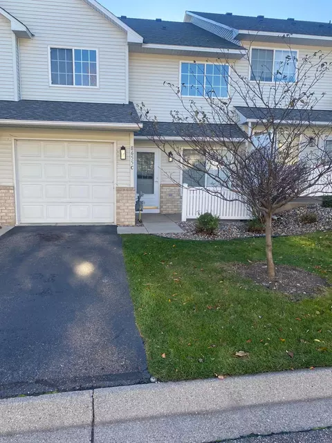 8655 Quarry Ridge Ln #C, Woodbury, MN 55125