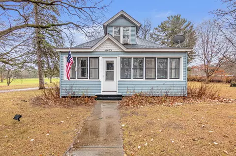 6455 Oak St, North Branch, MN 55056