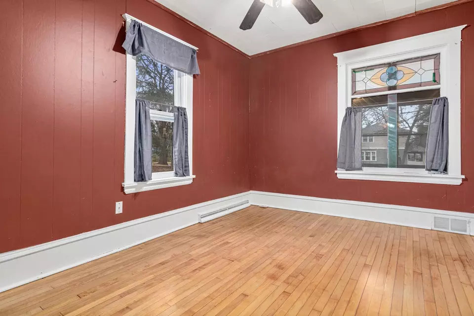  6455 Oak St, North Branch, MN 55056 photo 9