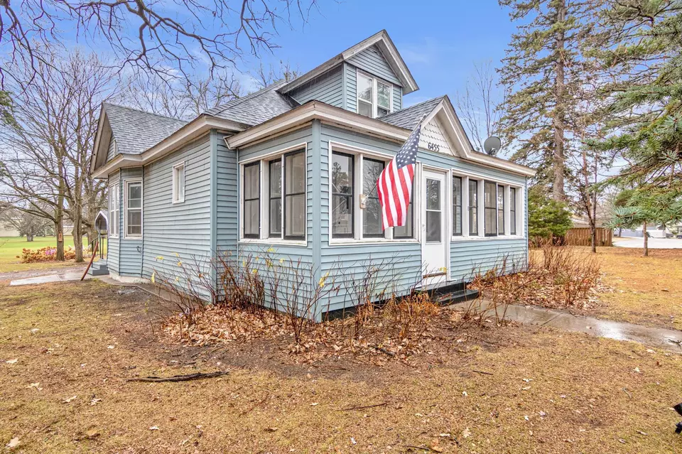  6455 Oak St, North Branch, MN 55056 photo 2