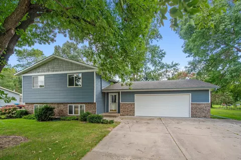 11561 55th St NE, Albertville, MN 55301