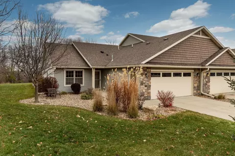 2493 Dallman Ln SE, Rochester, MN 55904