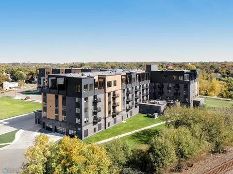 505 Oak St N #510, Fargo, ND 58102