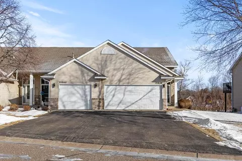 21638 Evergreen Trl, Rogers, MN 55374