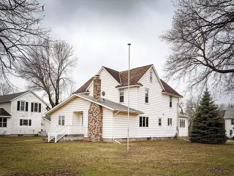 19 N Osborne St, Sherburn, MN 56171