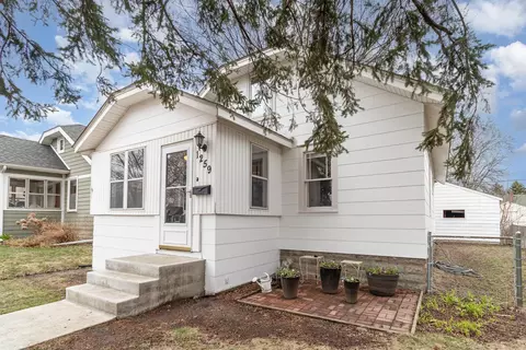1259 Hubbard Ave, Saint Paul, MN 55104