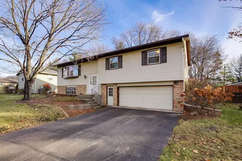 2968 Mary St, Maplewood, MN 55109