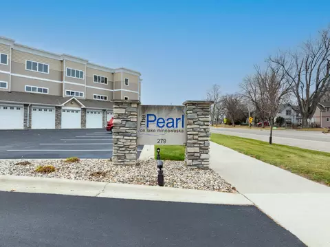 279 Minnesota Ave W #304, Glenwood, MN 56334