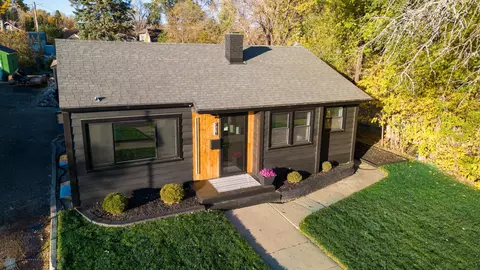 316 7th St NW, Valley City, ND 58072