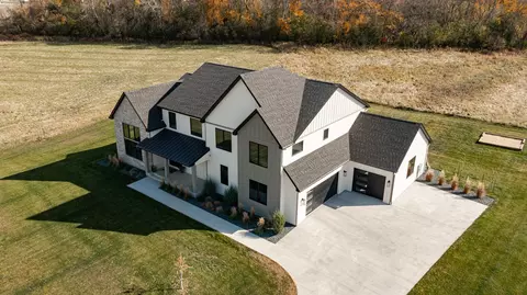 5240 8th St SW, Rochester, MN 55902