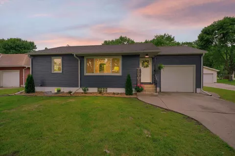 509 Division St, Gaylord, MN 55334