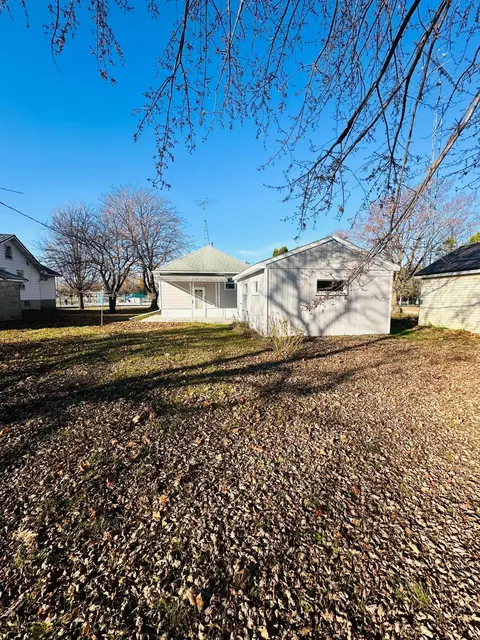 315 N Wabasha, Plainview, MN 55964 photo 3
