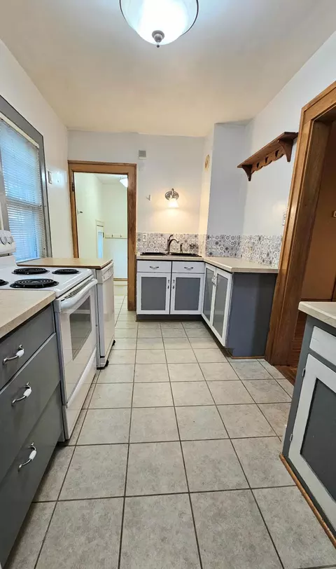 Kitchen - 1663 Ross Ave, Saint Paul, MN 55106 photo 5 of 5