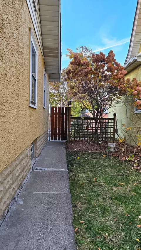 Exterior - 1663 Ross Ave, Saint Paul, MN 55106 photo 19 of 20