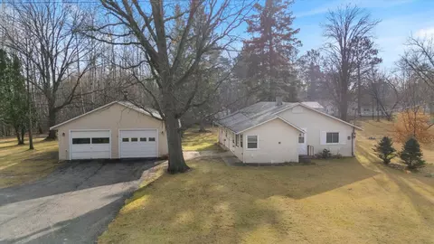418 SE 7th St, Grand Rapids, MN 55744