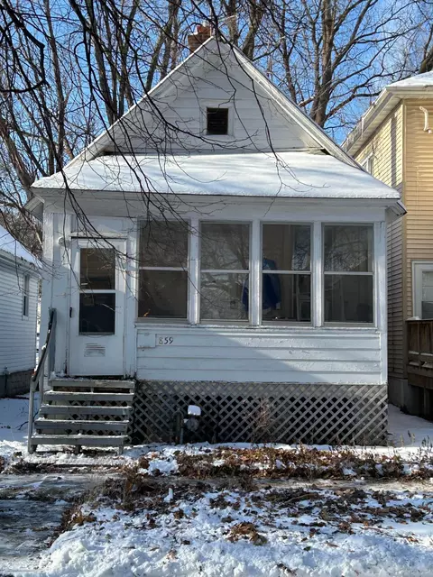 859 Marion St, Saint Paul, MN 55117