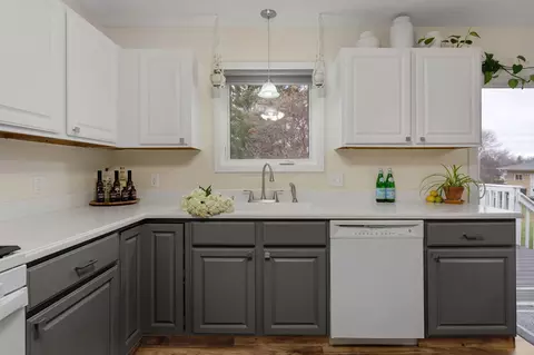 Kitchen - 55 Allen Path, Faribault, MN 55021 photo 4 of 7