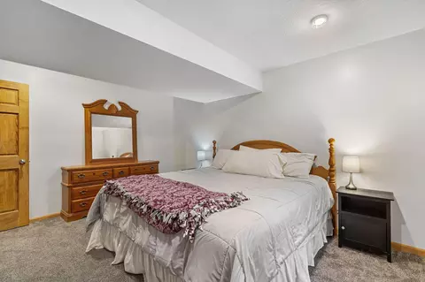 Bedroom - 55 Allen Path, Faribault, MN 55021 photo 4 of 5