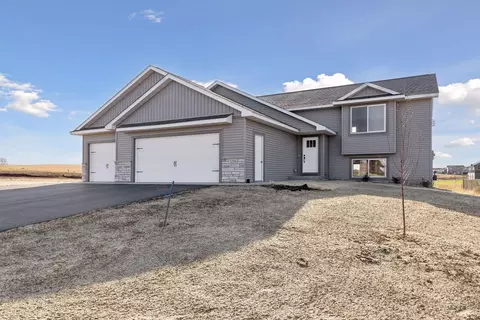191 Wood Duck Ln, Baldwin, WI 54002