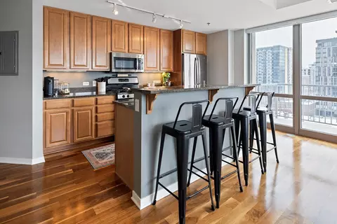 929 Portland Ave #805, Minneapolis, MN 55404