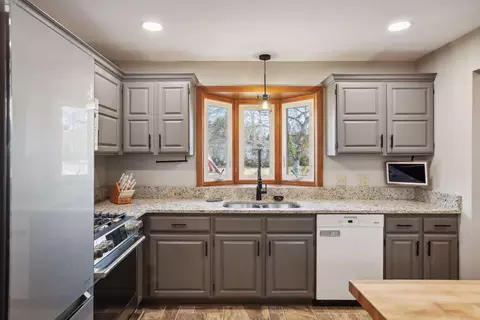 5237 Welcome Ave N, Crystal, MN 55429
