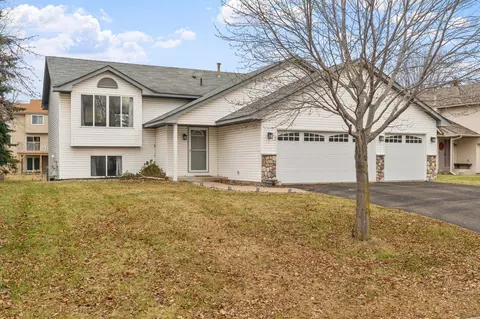 7433 96th St S, Cottage Grove, MN 55016