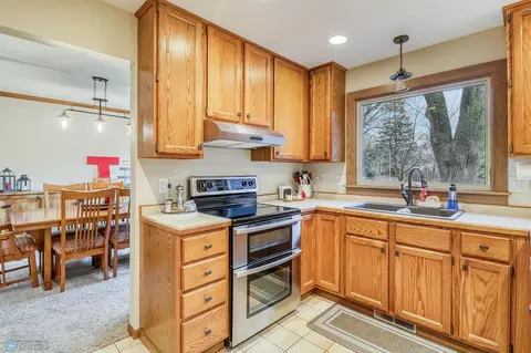 Kitchen - 3268 Longfellow Rd N, Fargo, ND 58102 photo 4 of 6