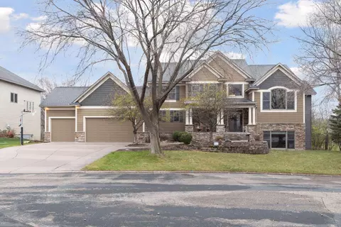 6709 Meadowlark Ct, Hugo, MN 55038