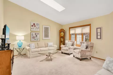 2641 Lake Court Cir #80, Mounds View, MN 55112
