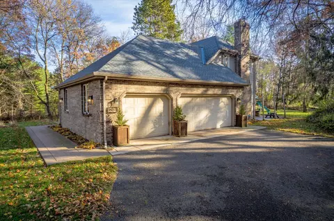 9501 Ideal Ave N, Saint Paul, MN 55115