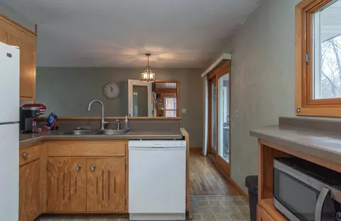 Kitchen - 13699 Memorywood Dr, Baxter, MN 56425 photo 3 of 3