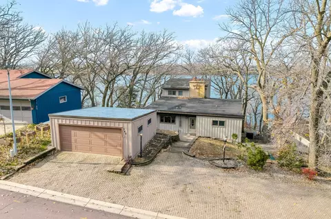 340 E Amber Lake Dr, Fairmont, MN 56031