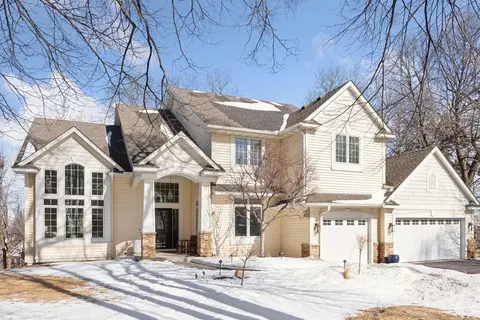 7393 Tristan Knl, Excelsior, MN 55331