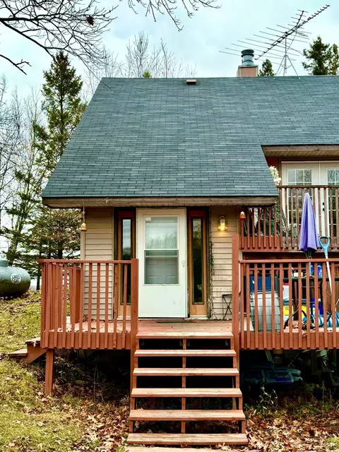 28556 S Pine View Beach Rd, Brook Park, MN 55007