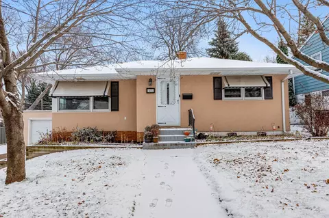 1270 Stryker Ave, West Saint Paul, MN 55118