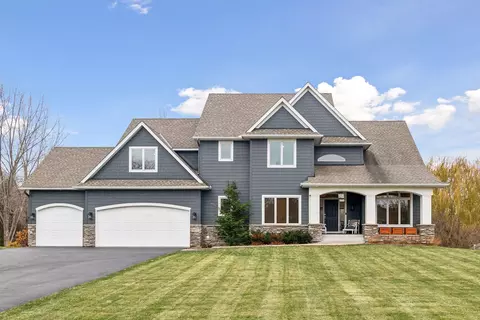 6451 Pipewood Curv, Excelsior, MN 55331