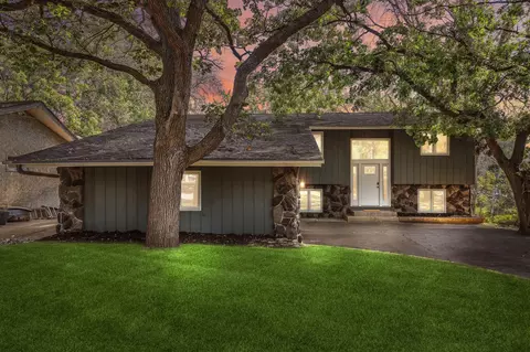5316 Perry Ave N, Crystal, MN 55429