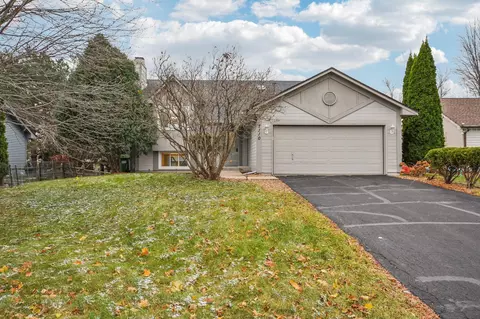 7110 Upper 157th St W, Apple Valley, MN 55124