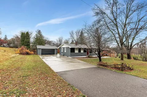 214 6th St NE, Sartell, MN 56377